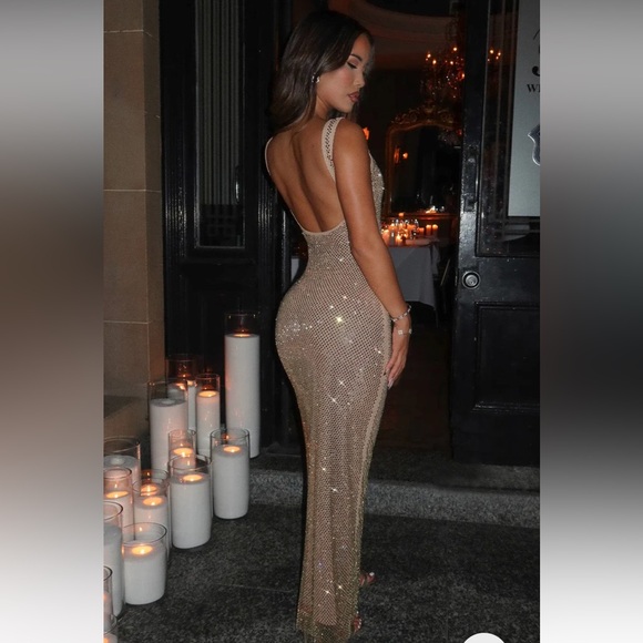 Elegant Backless Gold Dress - Picture 1 of 9